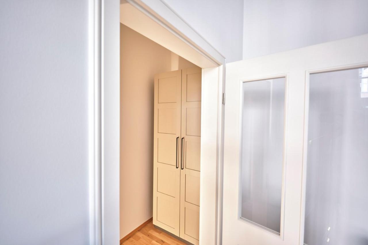 Historisches Deluxe Apartment Im Marianum Нойс Екстериор снимка