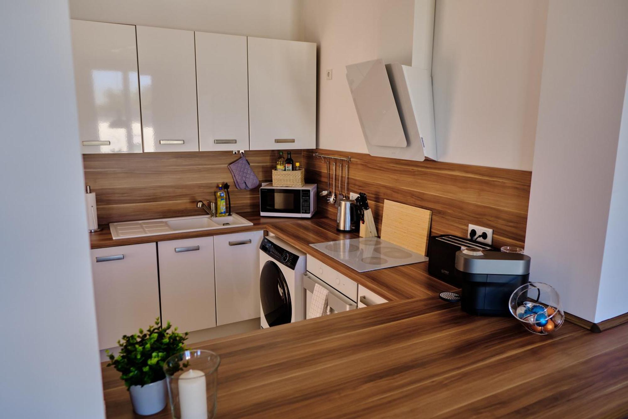 Historisches Deluxe Apartment Im Marianum Нойс Екстериор снимка