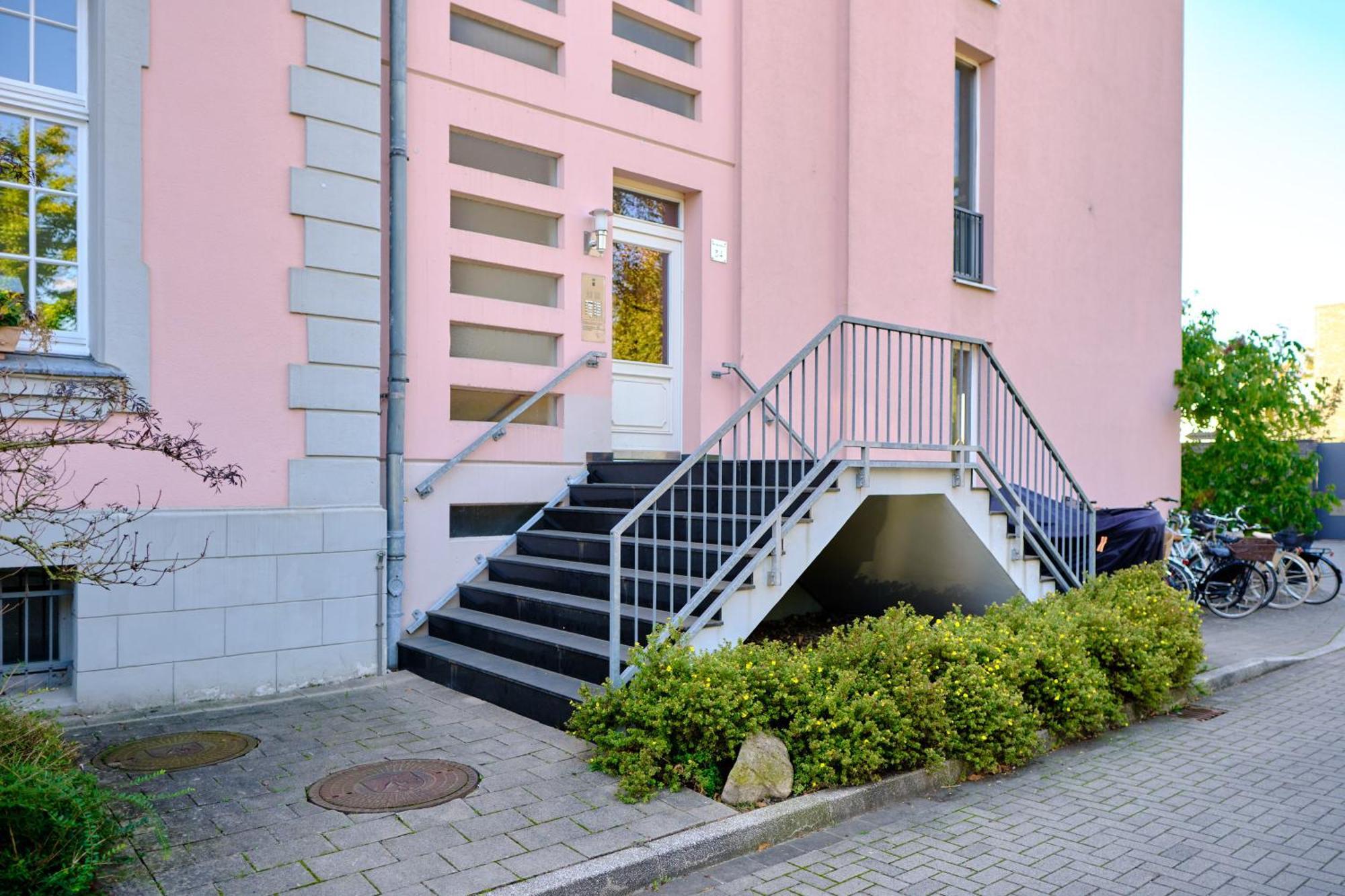 Historisches Deluxe Apartment Im Marianum Нойс Стая снимка