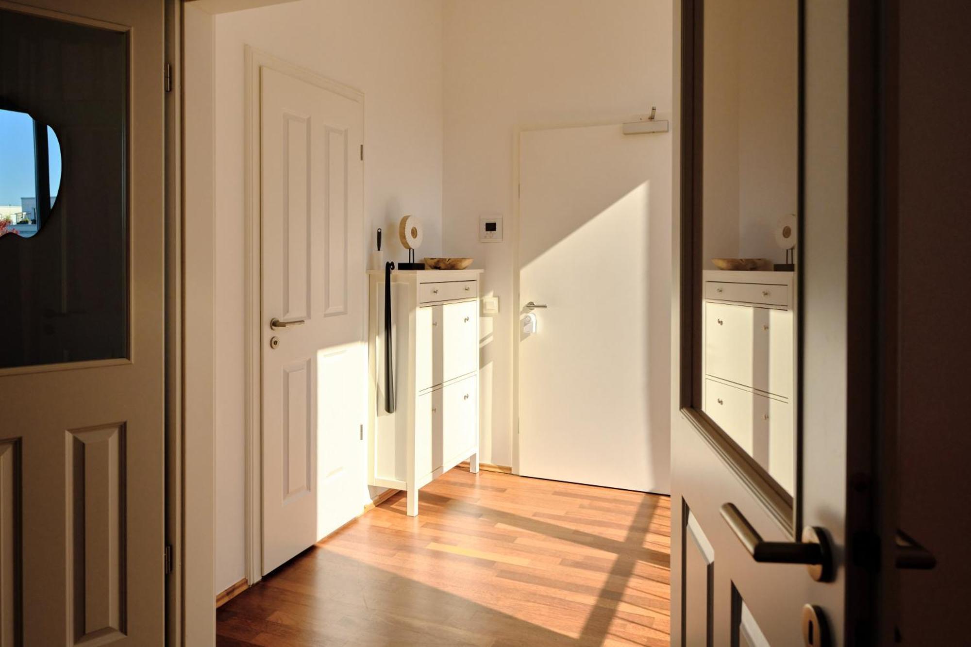 Historisches Deluxe Apartment Im Marianum Нойс Екстериор снимка