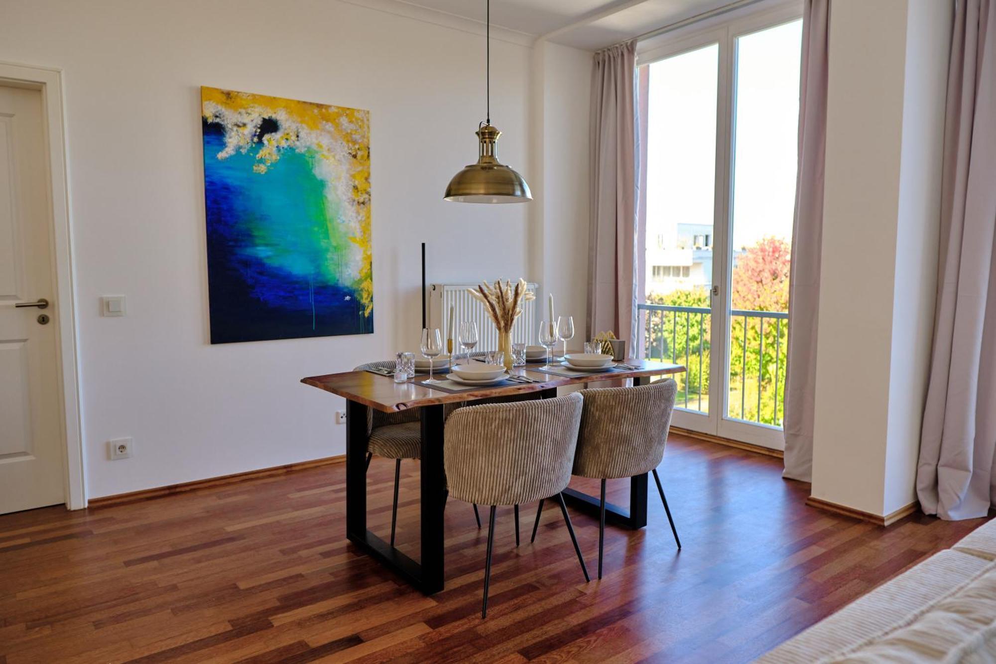 Historisches Deluxe Apartment Im Marianum Нойс Екстериор снимка